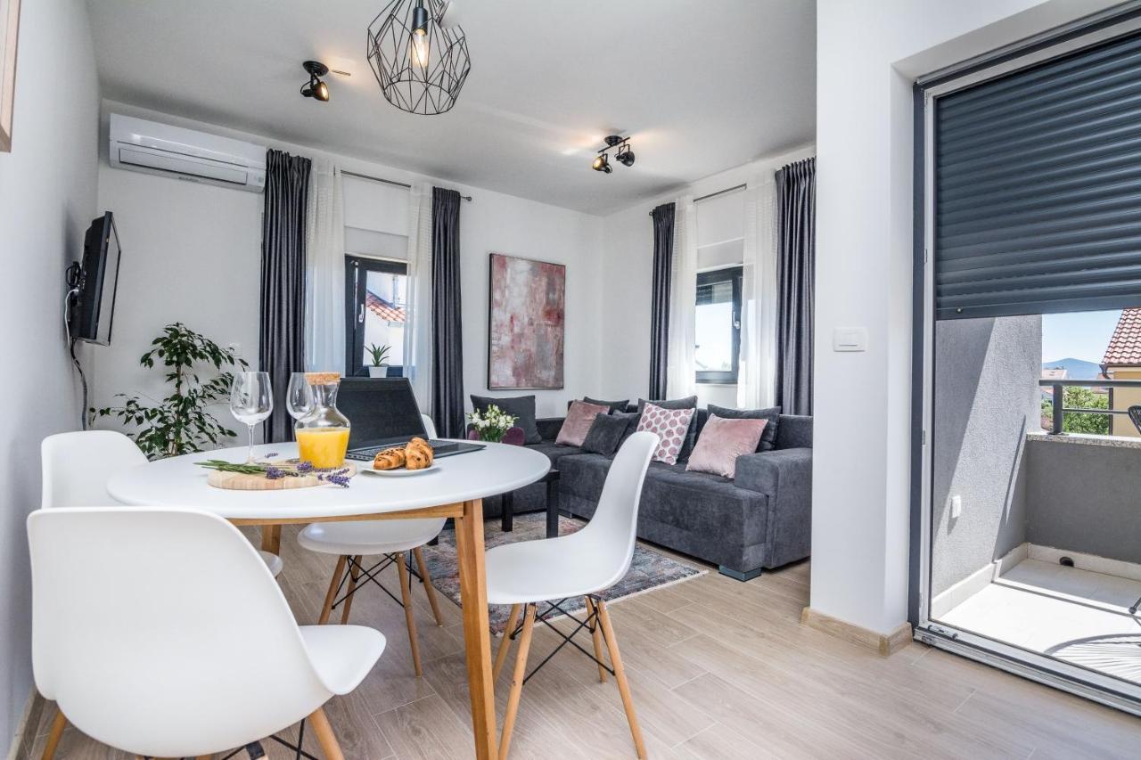 Apartments Maella Zadar Eksteriør bilde